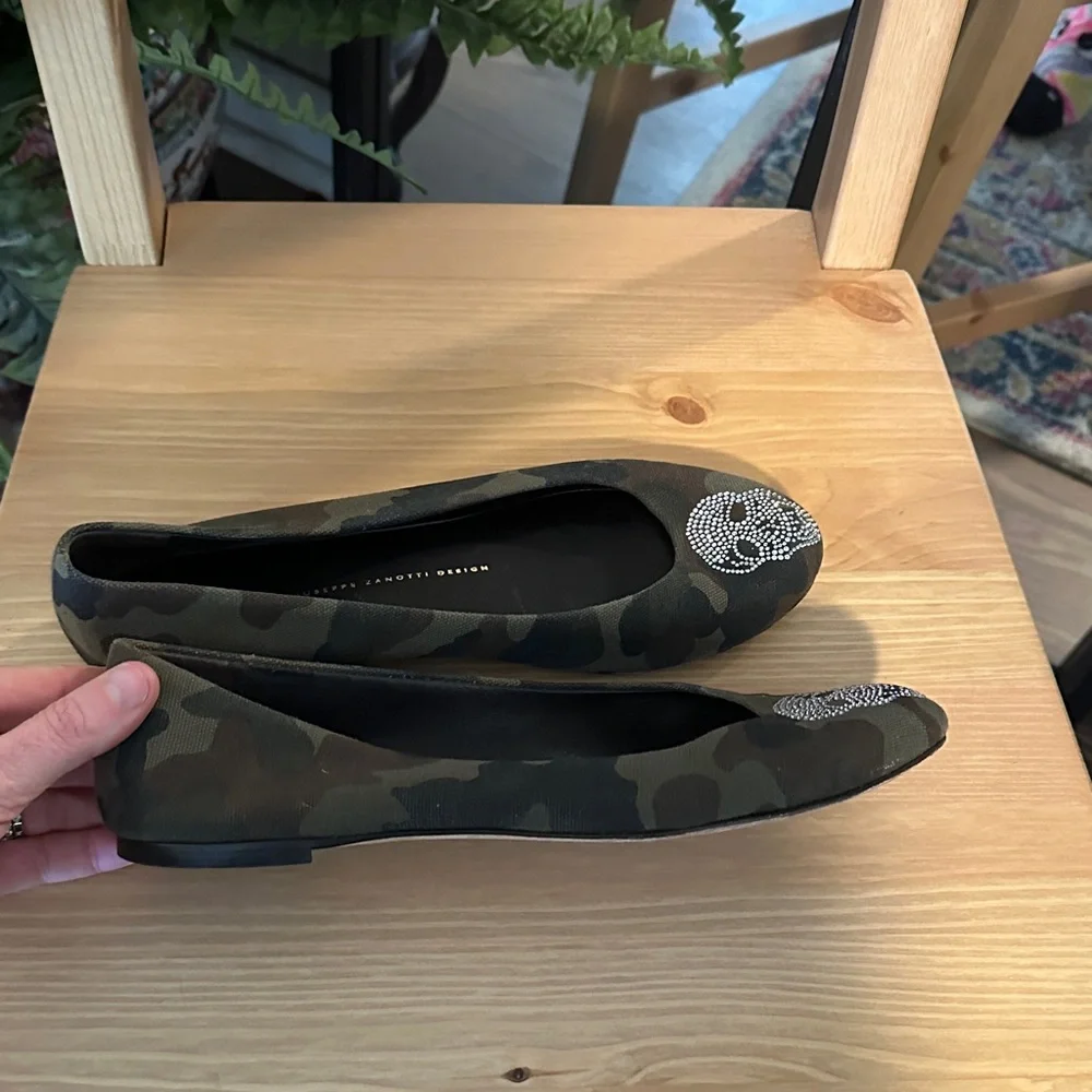 Giuseppe Zanotti Camouflage Skull Flats - Picture 4 of 5